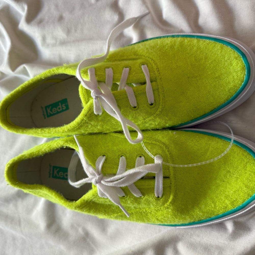 Women’s Keds Green Sneakers Casual Athletic Style